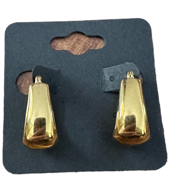 NAPIER Vintage Gold Tone Hoop Earrings - Picture 3 of 4